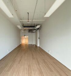 Woods Square (D25), Office #601521651